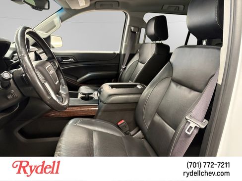 Used 2017 GMC Yukon SLT AWD/4WD image 10
