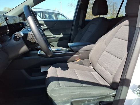 Used 2025 Chevrolet Equinox LT FWD image 17