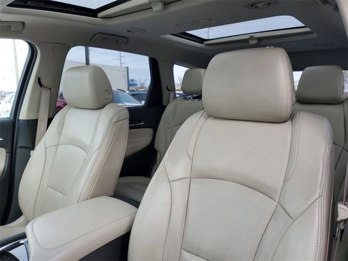 Used 2018 Buick Enclave Premium w/ Experience Buick Package image 12