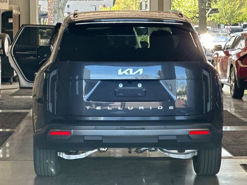 New 2027 Kia Telluride S FWD image 4