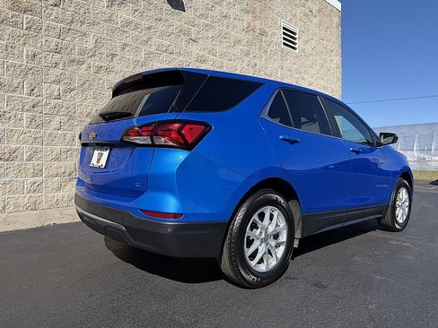 Used 2024 Chevrolet Equinox LT image 3