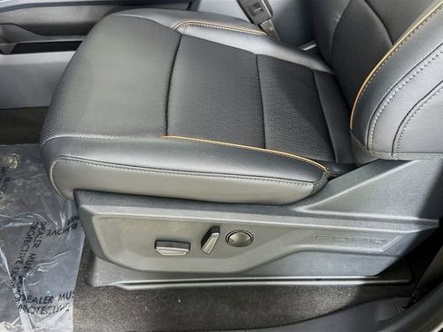 New 2026 Ford F350 Lariat w/ Black Appearance Package image 20