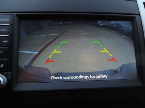 Used 2021 Nissan Frontier SV image 32