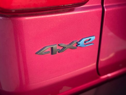 Used 2022 Jeep Wrangler Unlimited Rubicon 4xe w/ Safety Group image 44