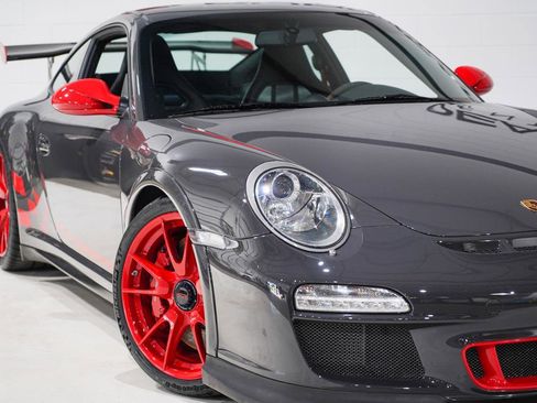 Used 2010 Porsche 911 GT3 RS image 25