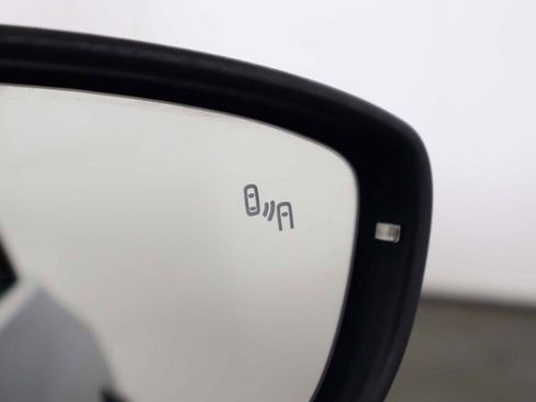 Used 2017 Volkswagen Jetta GLI image 37