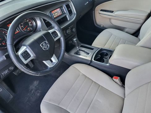 Used 2013 Dodge Charger SE w/ Connectivity Group image 12