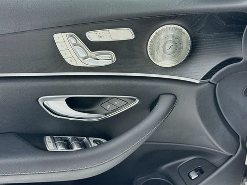 Used 2022 Mercedes-Benz E 350 Sedan image 19