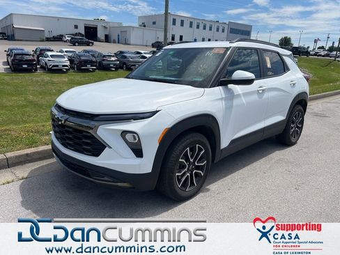 Used 2024 Chevrolet TrailBlazer ACTIV w/ Driver Confidence Package FWD image 1