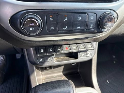 Used 2019 Chevrolet Colorado ZR2 AWD/4WD image 12