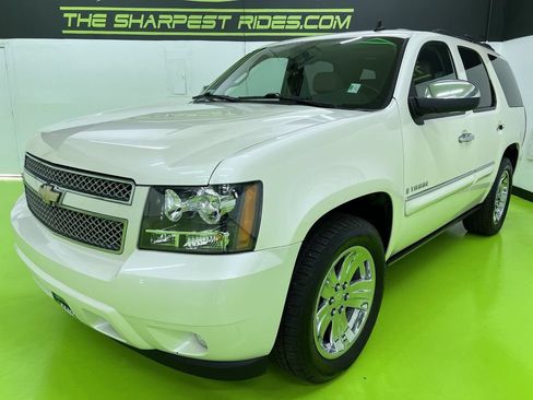 Used 2008 Chevrolet Tahoe LTZ w/ LTZ Preferred Equipment Group RWD image 5