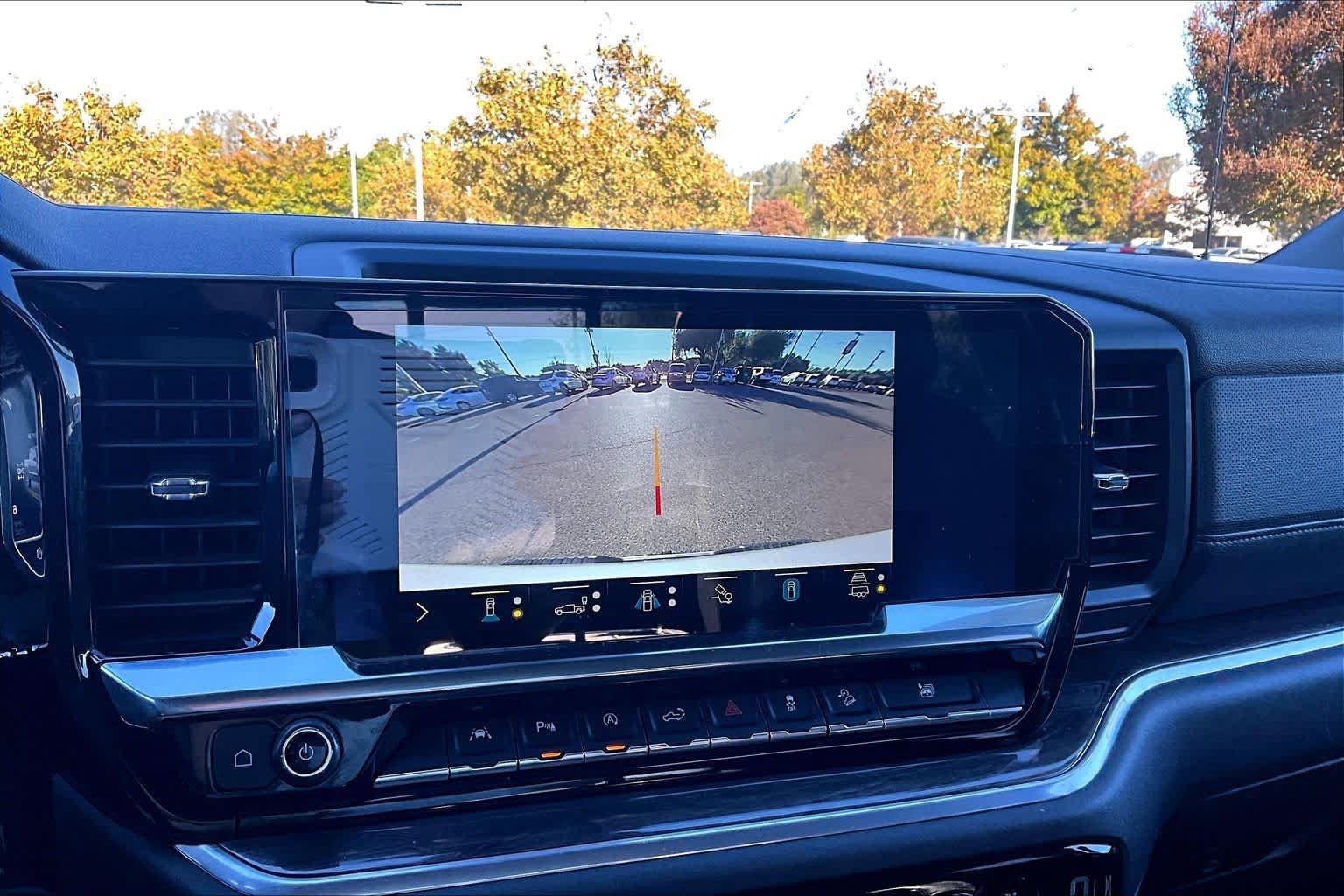 Used 2022 Chevrolet Silverado 1500 LTZ AWD/4WD image 26