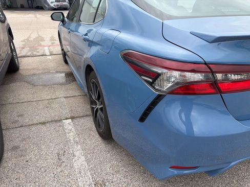 Used 2024 Toyota Camry SE w/ Convenience Package image 8