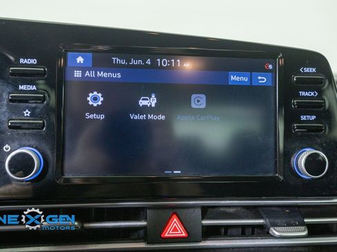 Used 2021 Hyundai Elantra SEL w/ Convenience + Premium Package FWD image 19