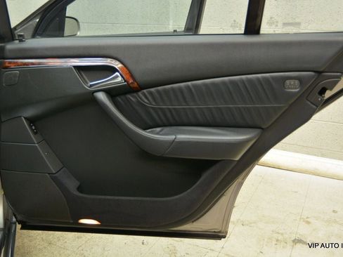 Used 2004 Mercedes-Benz S 500 4MATIC image 10