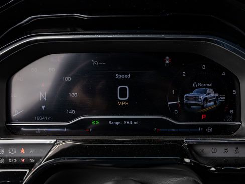 Used 2024 GMC Sierra 1500 SLT w/ SLT Premium Plus Package image 19