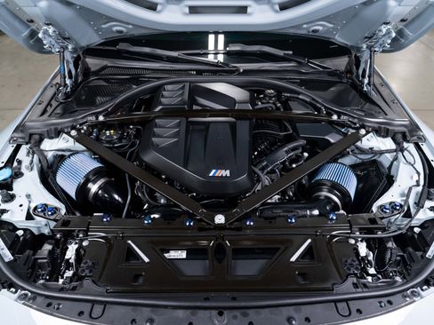 Used 2024 BMW M2 w/ Lighting Package image 16