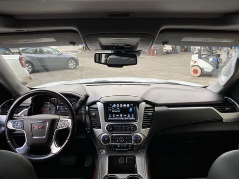 Used 2019 GMC Yukon SLT w/ Open Road Package AWD/4WD image 12