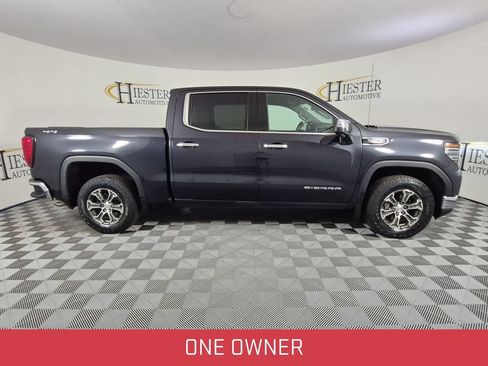 Certified 2025 GMC Sierra 1500 SLT AWD/4WD image 3