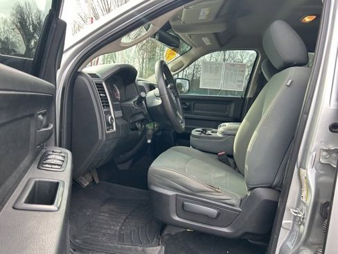 Used 2017 RAM 1500 Express image 13