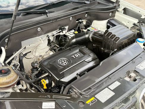 Used 2018 Volkswagen Atlas S FWD image 17