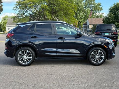 Used 2021 Buick Encore GX Select w/ Sport Touring Package FWD image 9