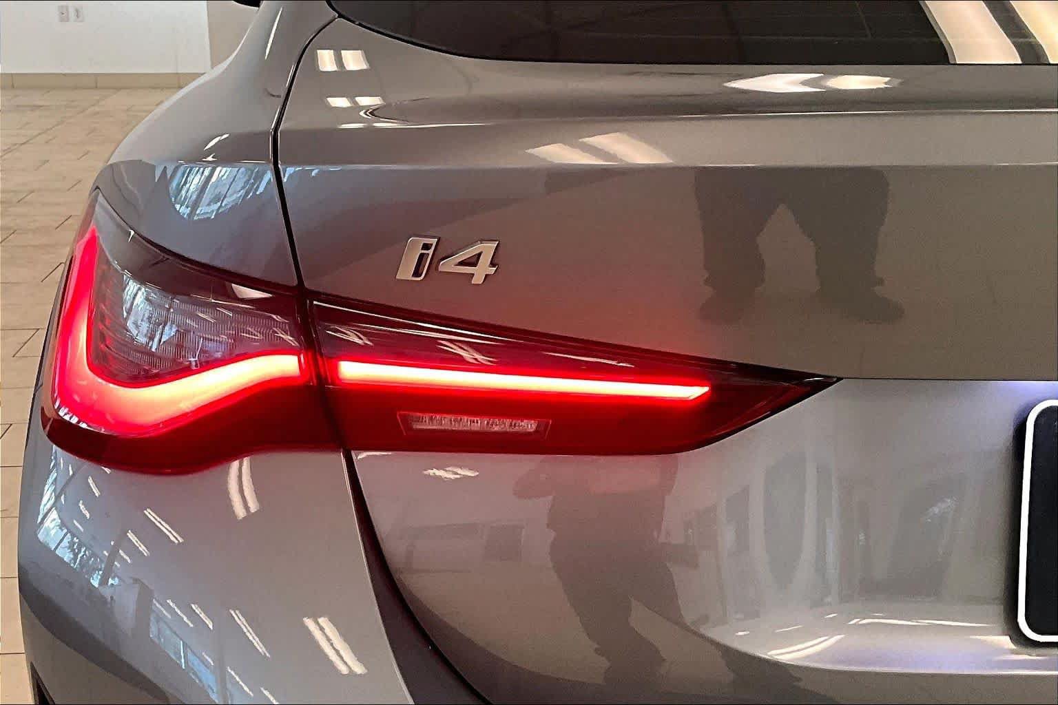 Used 2025 BMW i4 eDrive40 w/ Premium Package RWD image 29