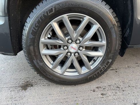 Used 2018 GMC Acadia SLT AWD/4WD image 8