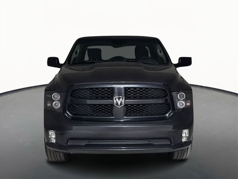 Used 2017 RAM 1500 Express image 2