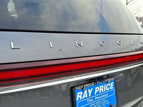 Certified 2023 Lincoln Aviator Reserve w/ Elements Package Plus AWD/4WD image 32