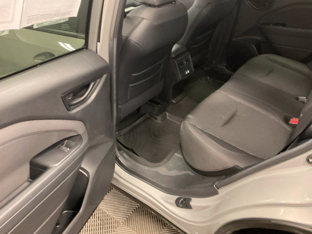 Used 2026 Subaru Forester Premium AWD/4WD image 25