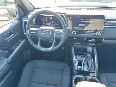 New 2026 GMC Canyon Elevation image 17