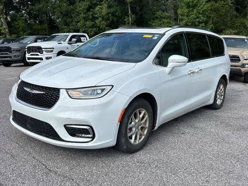 Used 2021 Chrysler Pacifica Touring-L w/ Premium & Safety Sphere Group FWD image 1