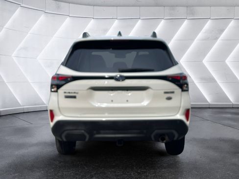 Used 2025 Subaru Forester Limited AWD/4WD image 5