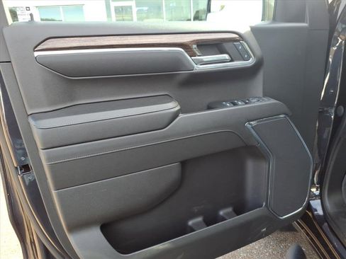 Used 2023 GMC Sierra 1500 Elevation image 11