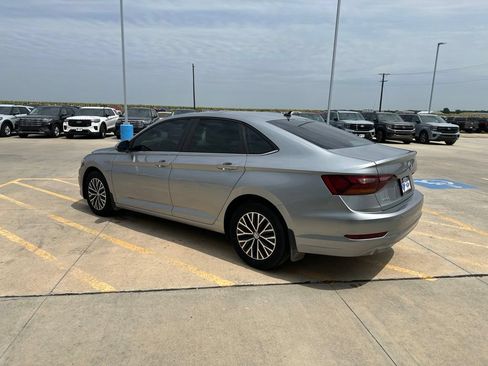 Used 2019 Volkswagen Jetta SE FWD image 5