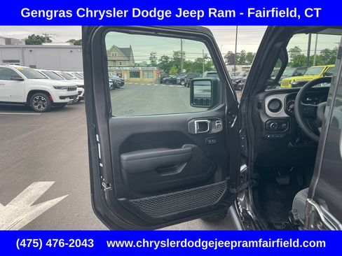 Certified 2025 Jeep Wrangler Unlimited Sport S 4xe AWD/4WD image 41