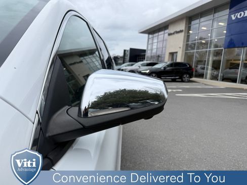 Used 2019 GMC Terrain Denali w/ Advanced Safety Package AWD/4WD image 11