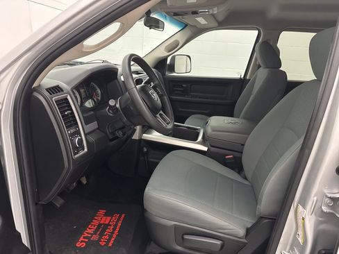 Used 2018 RAM 3500 Tradesman w/ Chrome Appearance Group image 16