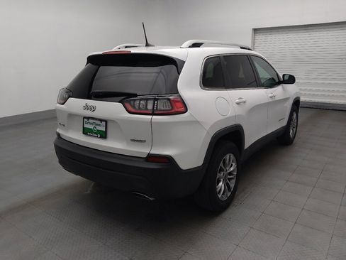 Used 2019 Jeep Cherokee Latitude Plus w/ Cold Weather Group AWD/4WD image 9