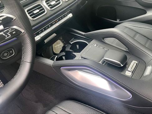 New 2026 Mercedes-Benz GLS 450 4MATIC image 8
