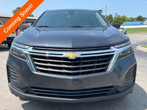 Used 2022 Chevrolet Equinox LS FWD image 3
