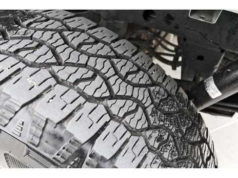 Used 2024 Ford F150 XLT w/ Equipment Group 302A MID image 33