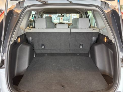 Used 2018 Honda CR-V LX image 32