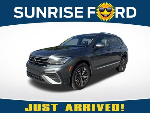 Used 2024 Volkswagen Tiguan Wolfsburg Edition FWD image 1