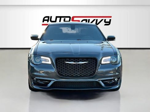 Used 2020 Chrysler 300 S w/ 300S Premium Group RWD image 2