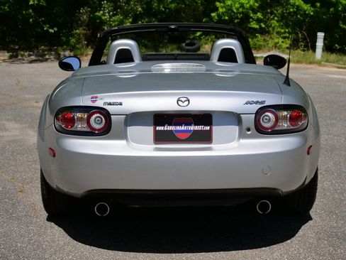 Used 2008 MAZDA MX-5 Miata Grand Touring w/ Premium Pkg RWD image 35