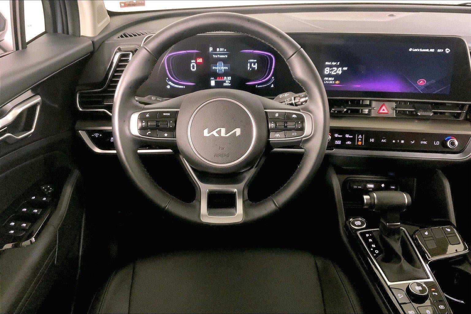 Used 2025 Kia Sportage EX FWD image 5