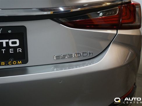 Used 2024 Lexus ES 300h FWD image 5