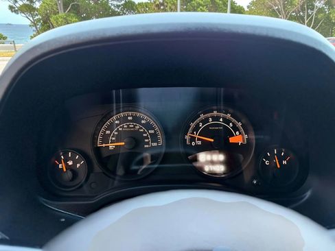 Used 2017 Jeep Compass Sport FWD image 21